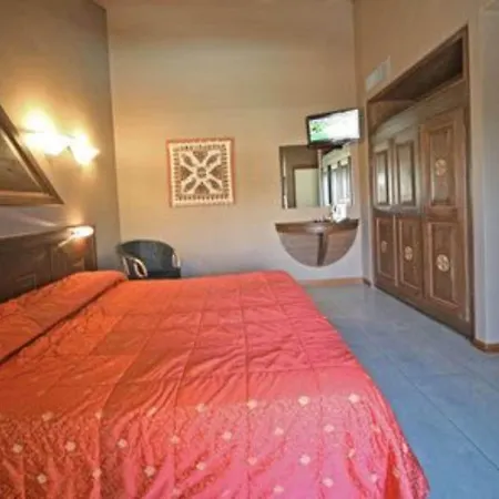 Otel La Pauel 3*