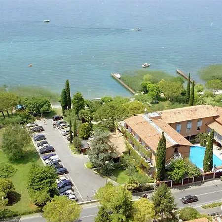 La Pauel Otel 3*